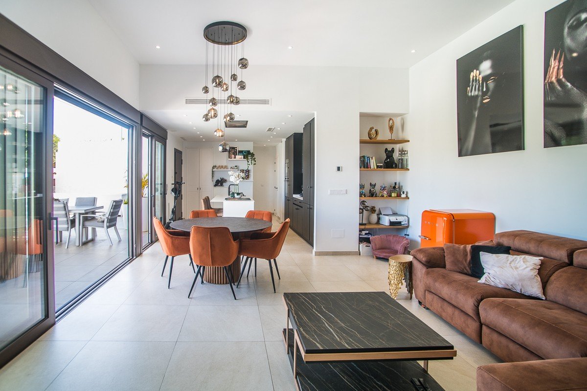 o_1k2km64vf51lnf61u0sii1ua430 4 Bedroom 4 Bathroom Villa in Rojales - Caza De Casa