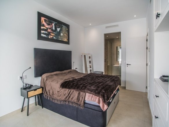 4 Bedroom 4 Bathroom Villa in Rojales - Caza De Casa
