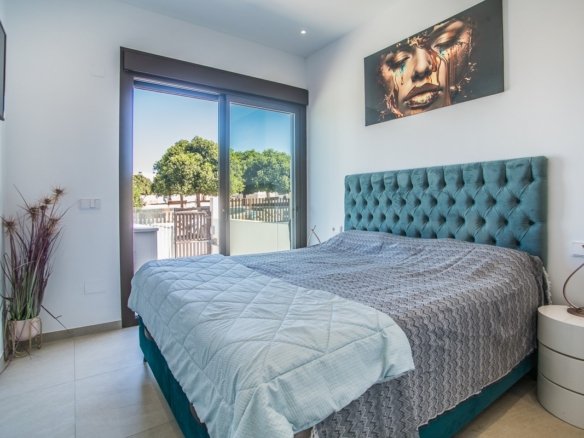 4 Bedroom 4 Bathroom Villa in Rojales - Caza De Casa