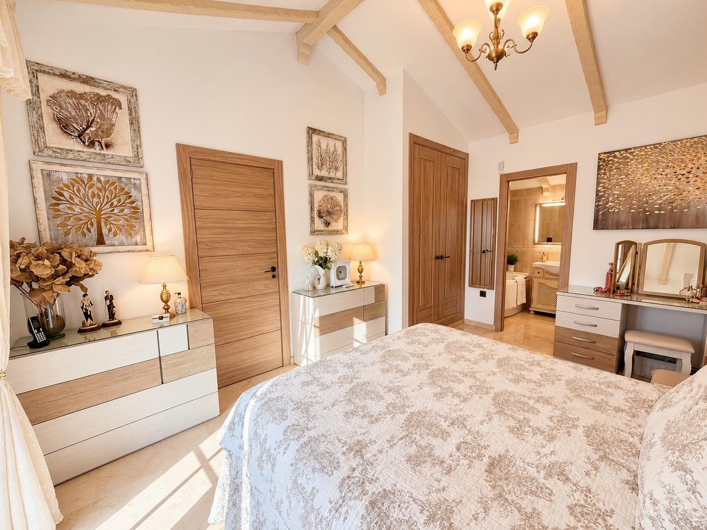3 Bedroom 2 Bathroom Villa in Orihuela Costa - Caza De Casa