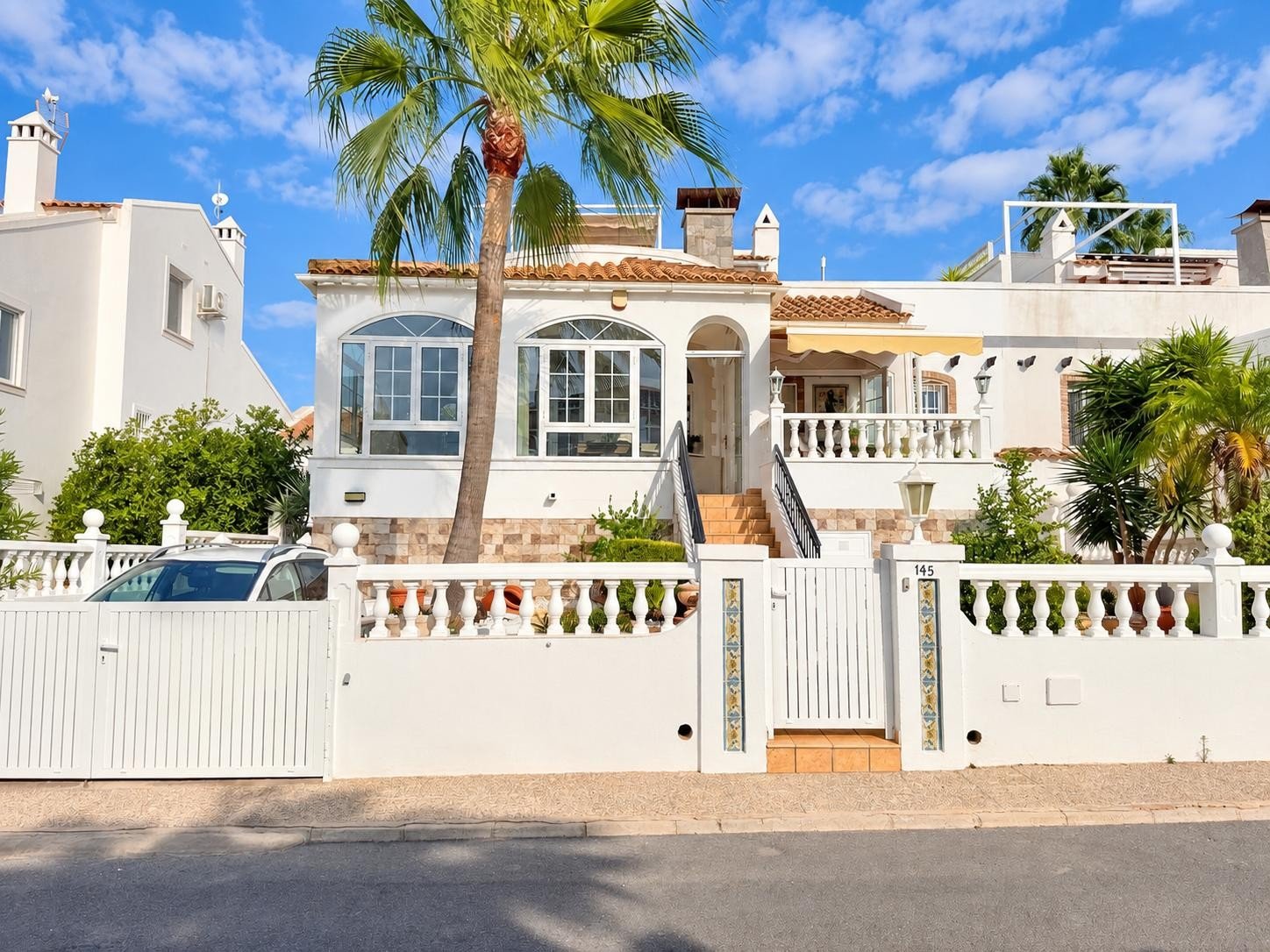 3 Bedroom 2 Bathroom Villa in Orihuela Costa - Caza De Casa