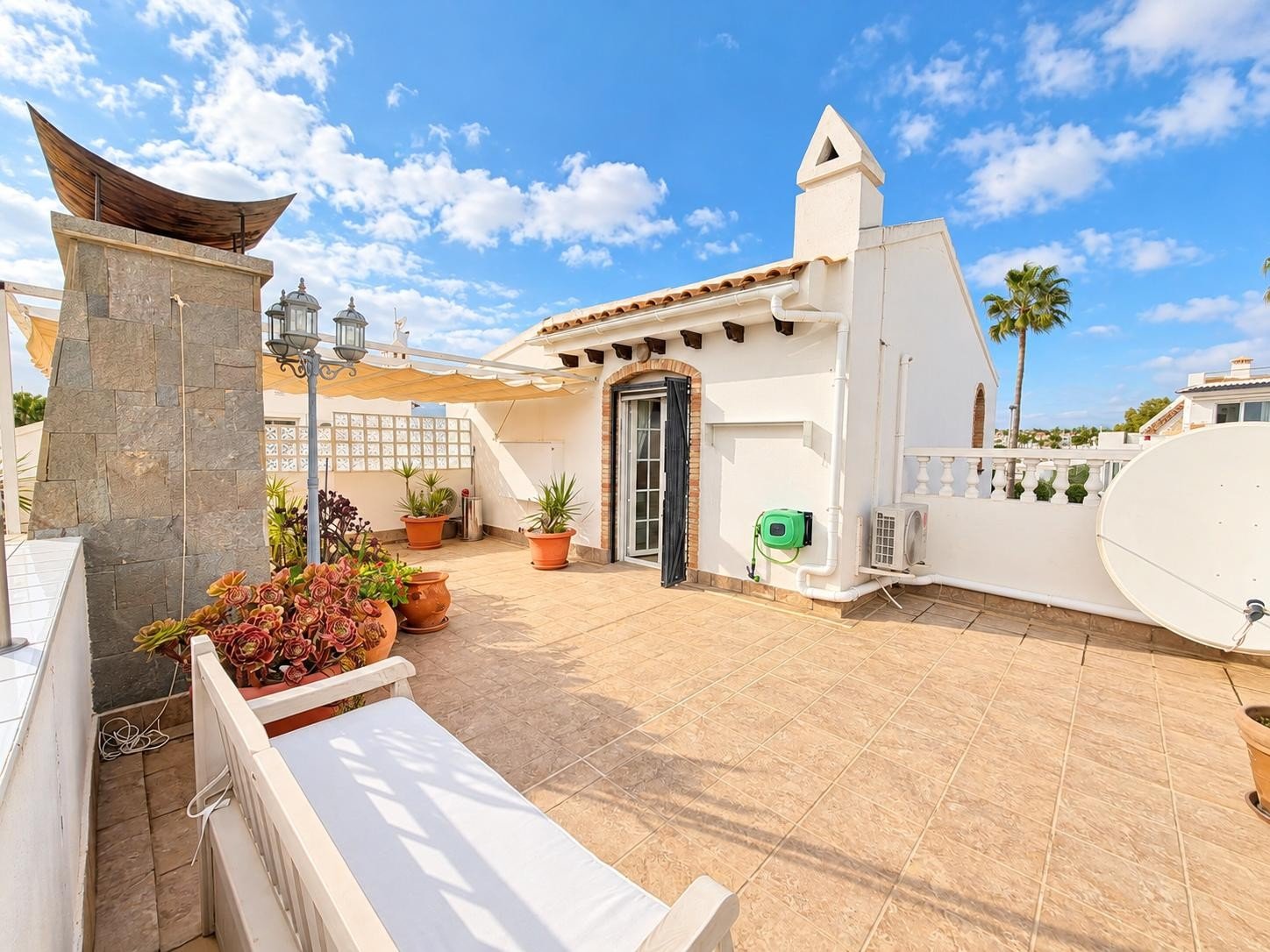 3 Bedroom 2 Bathroom Villa in Orihuela Costa - Caza De Casa