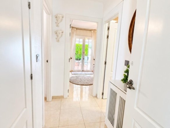 3 Bedroom 2 Bathroom Villa in Orihuela Costa - Caza De Casa