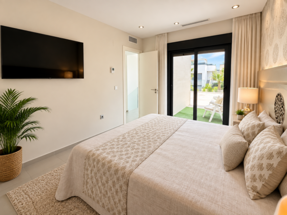 3 Bedroom 3 Bathroom Villa in Ciudad Quesada - Caza De Casa