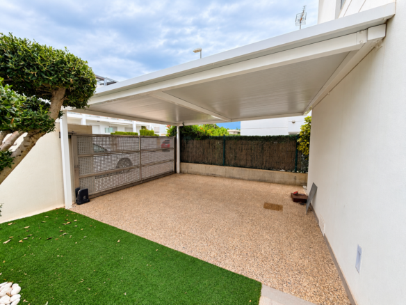 3 Bedroom 3 Bathroom Villa in Ciudad Quesada - Caza De Casa