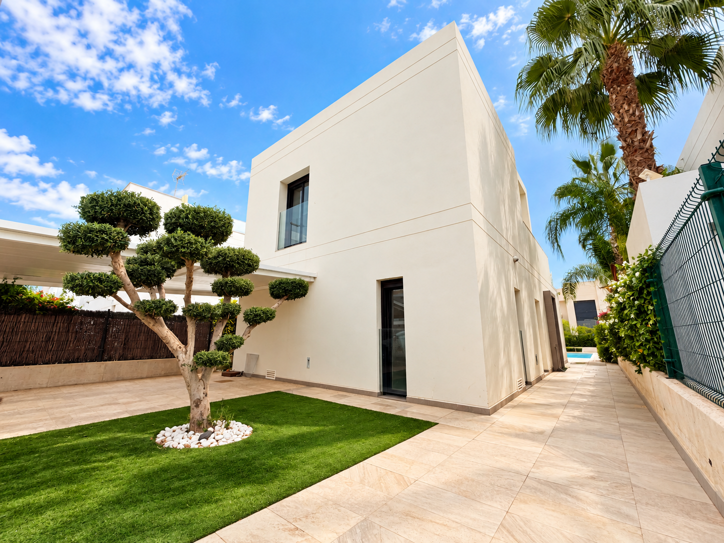 o_1k2qdgcjlo8d1m2bnvv1h5o166v23 3 Bedroom 3 Bathroom Villa in Ciudad Quesada - Caza De Casa