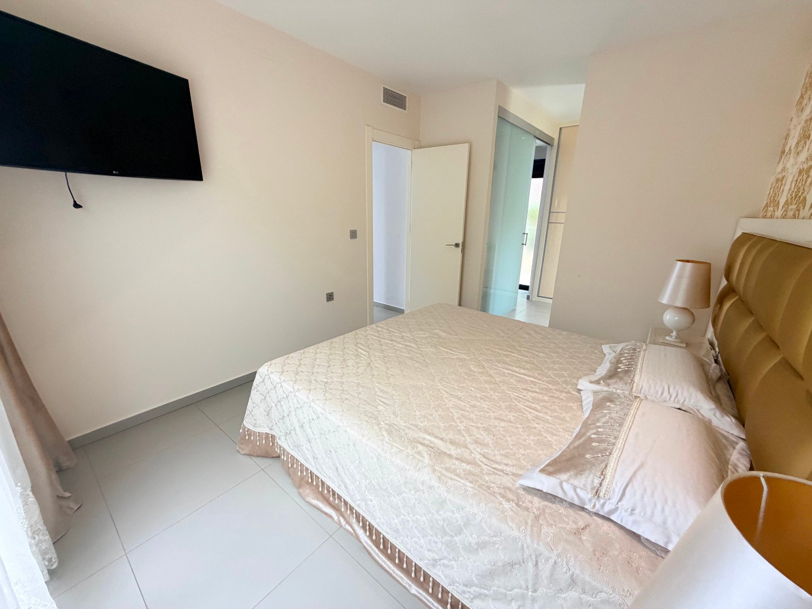 o_1k2qdkq4lg1e843170ujh51tv65t 3 Bedroom 3 Bathroom Villa in Ciudad Quesada - Caza De Casa