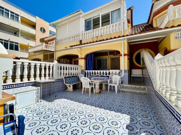 2 Bedroom 2 Bathroom Town House in Torrevieja - Caza De Casa