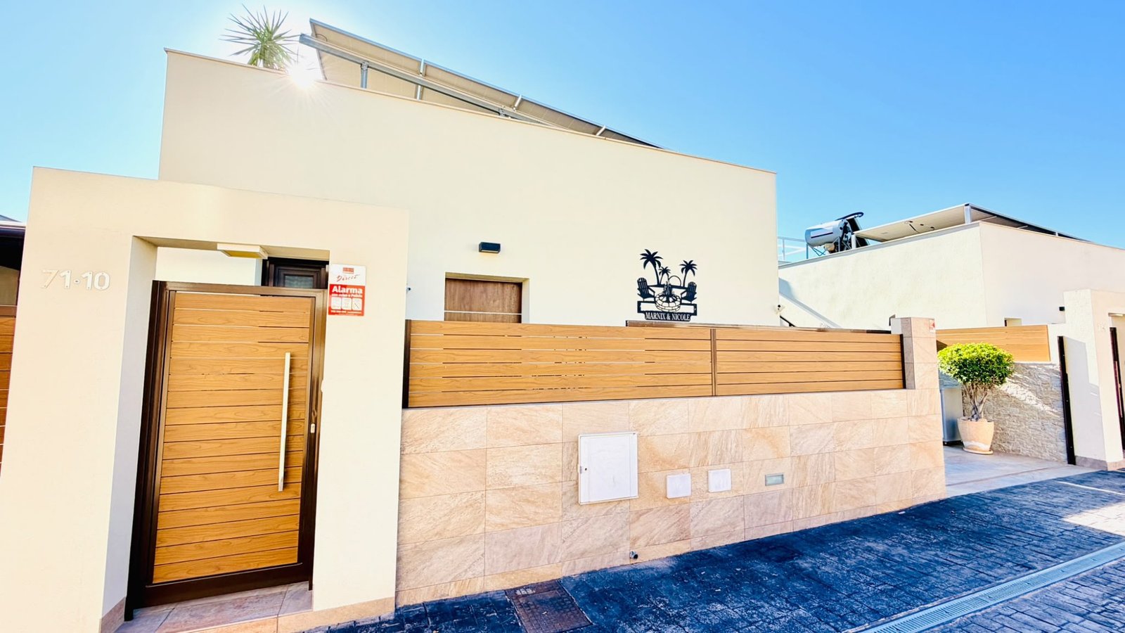 3 Bed 2 Bath Town House in Los Montesinos - Caza De Casa