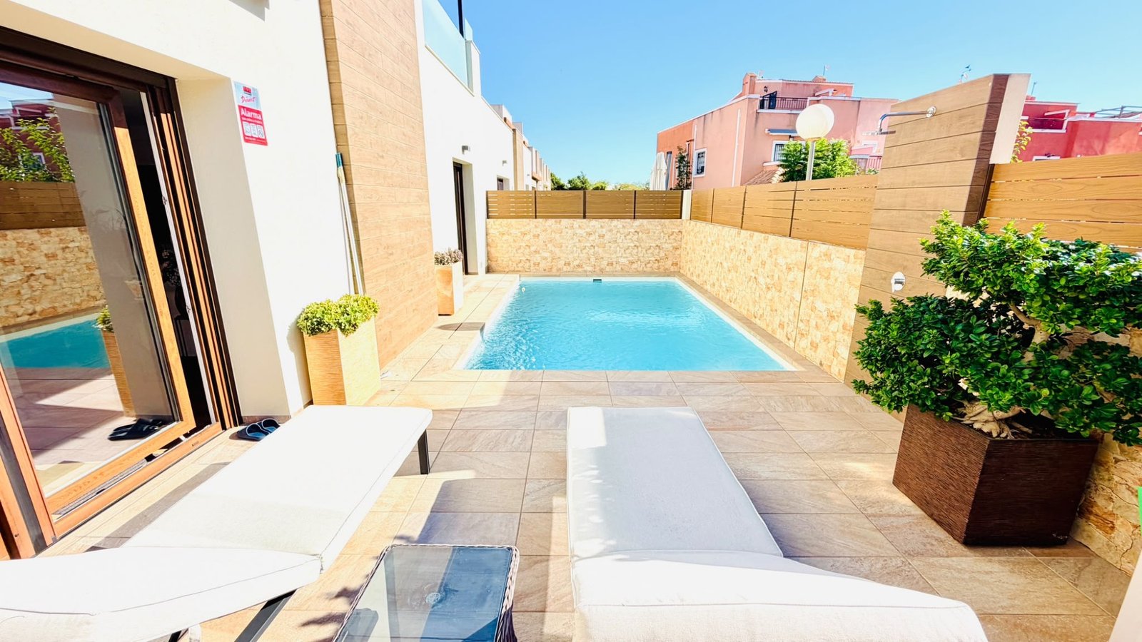 3 Bed 2 Bath Town House in Los Montesinos - Caza De Casa
