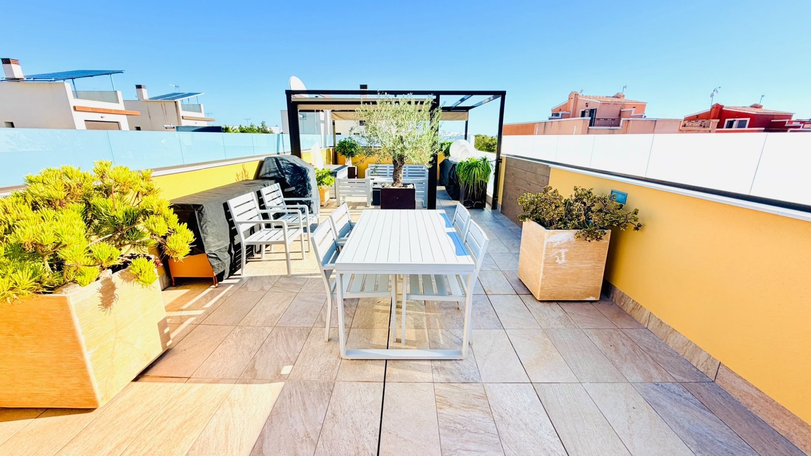 3 Bed 2 Bath Town House in Los Montesinos - Caza De Casa