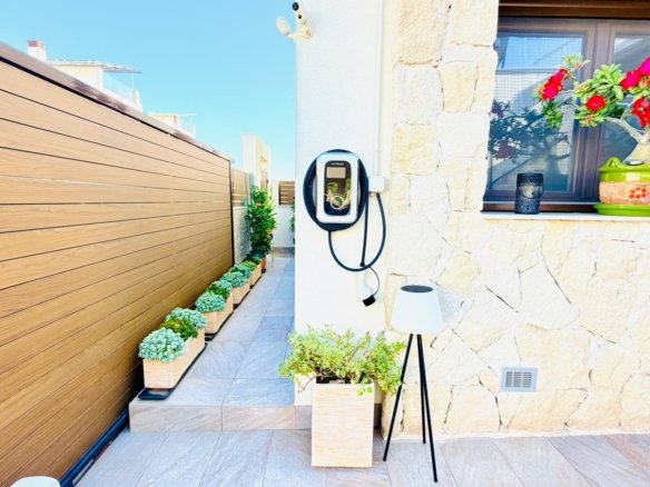3 Bed 2 Bath Town House in Los Montesinos - Caza De Casa