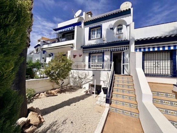 2 Bedroom 2 Bathroom Town House in Orihuela - Caza De Casa