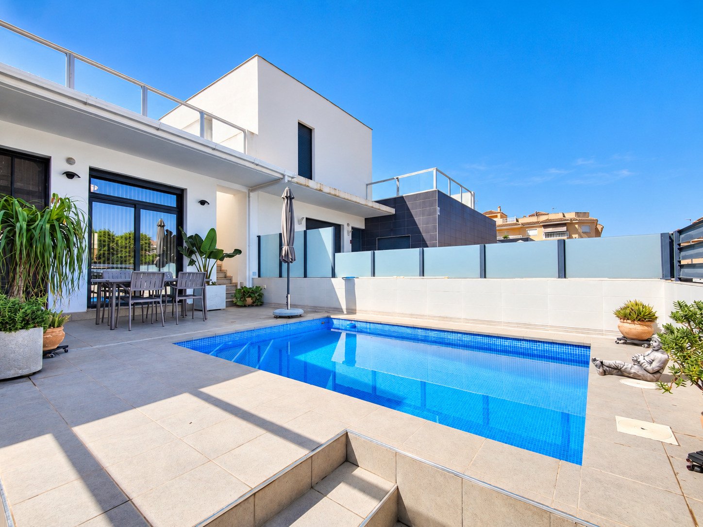 2 Bed 2 Bath Villa in Formentera del Segura - Caza De Casa