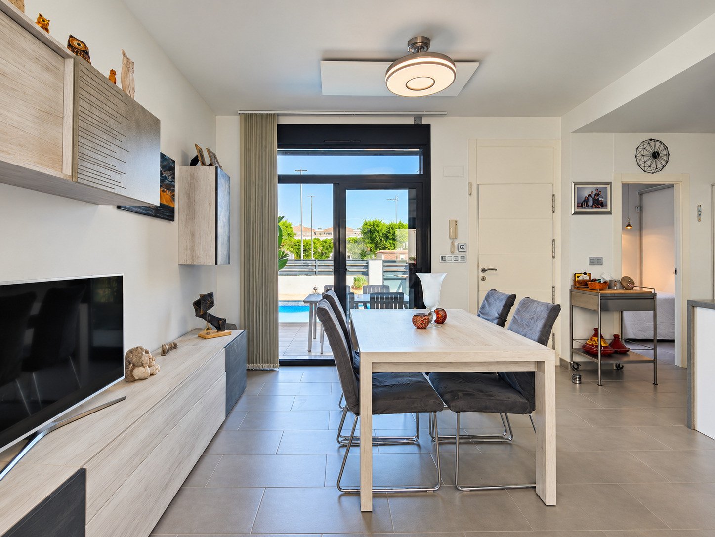 2 Bed 2 Bath Villa in Formentera del Segura - Caza De Casa