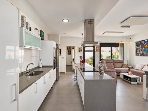 2 Bed 2 Bath Villa in Formentera del Segura - Caza De Casa