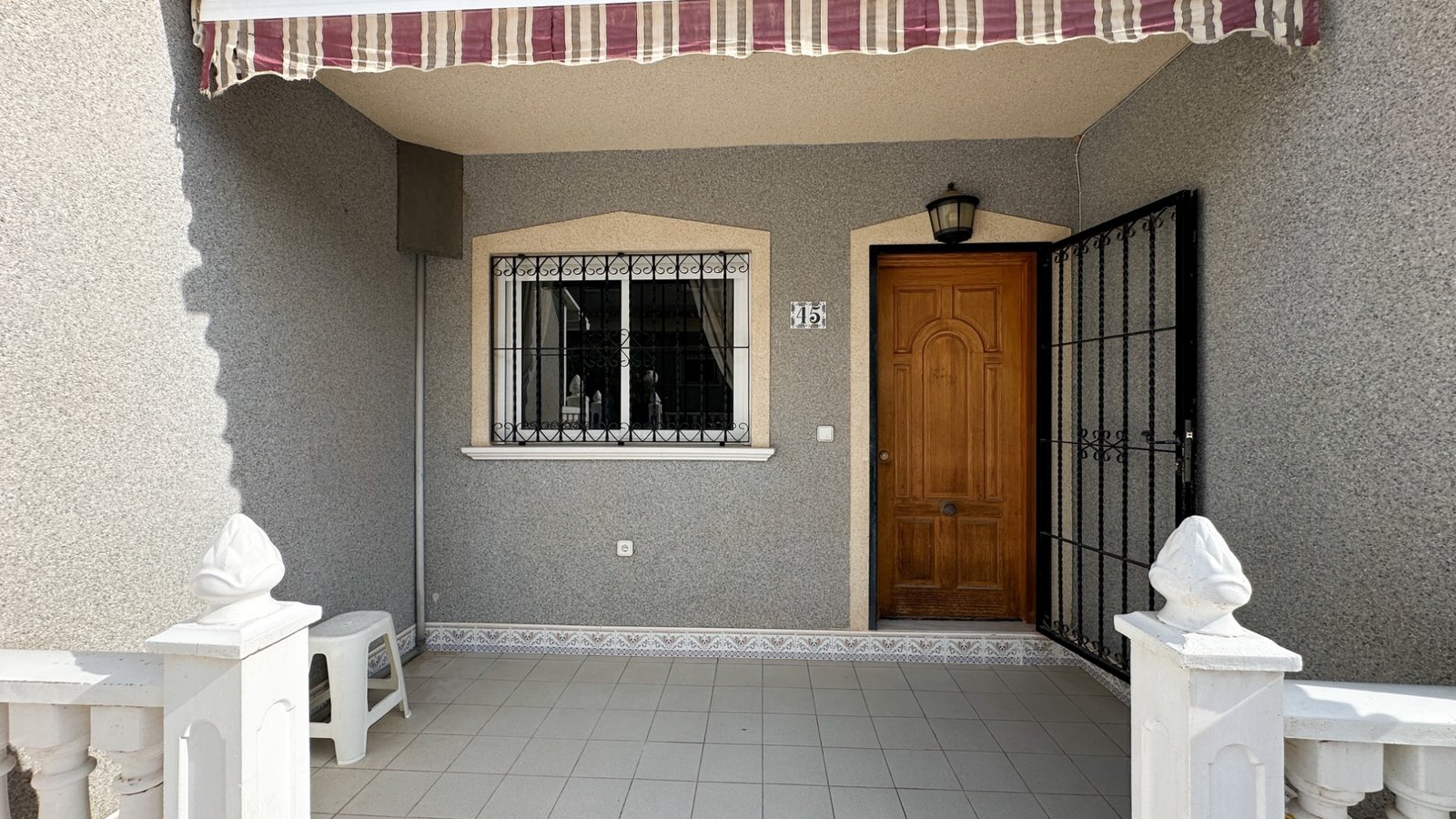 o_1k483ida31br11cmk17tt1oh3k673t 2 Bedroom 2 Bathroom Town House in Orihuela Costa - Caza De Casa
