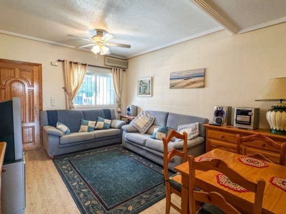 2 Bedroom 2 Bathroom Town House in Orihuela Costa - Caza De Casa