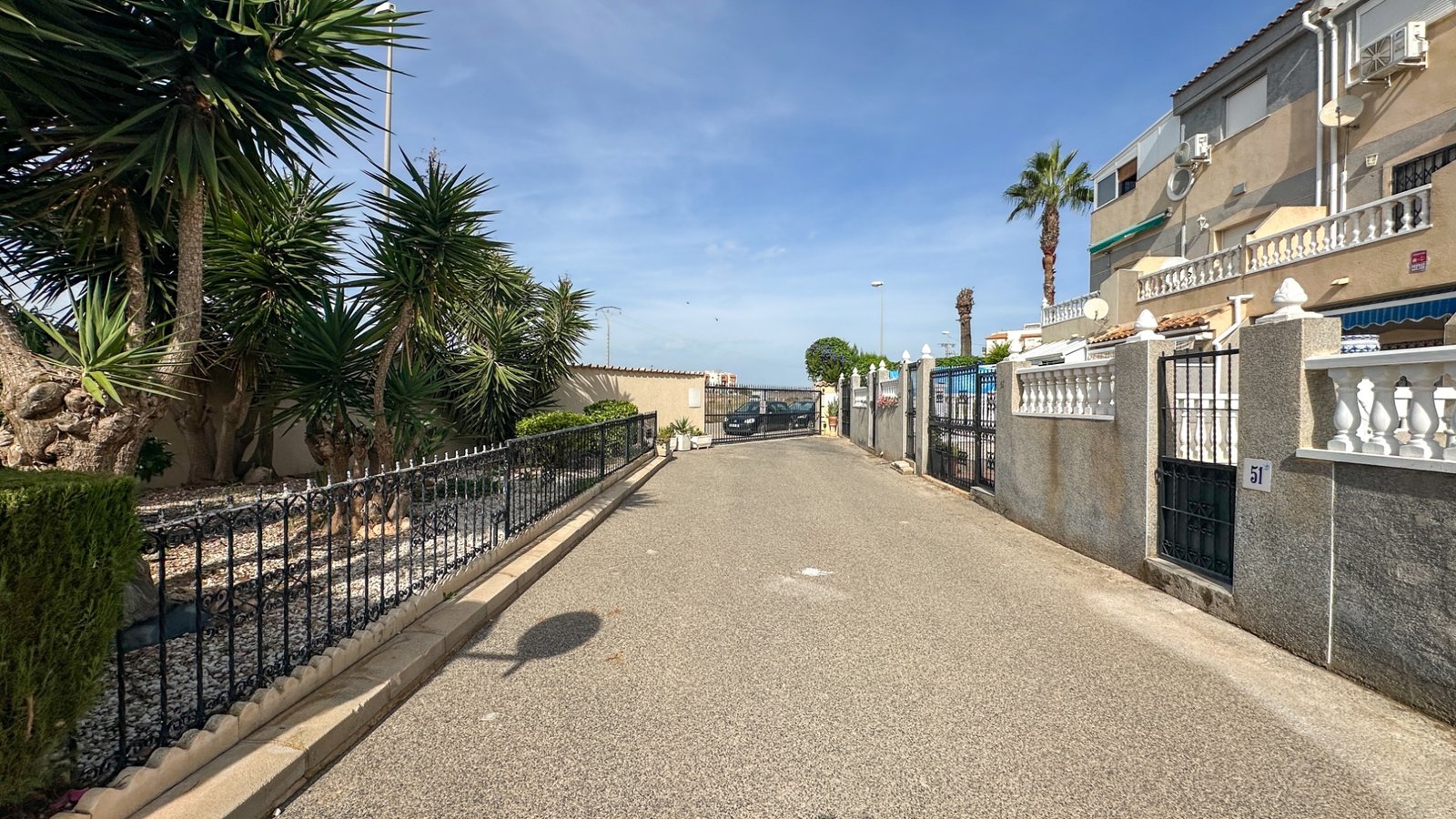 o_1k483ida34fov7mpv815t96b53g 2 Bedroom 2 Bathroom Town House in Orihuela Costa - Caza De Casa