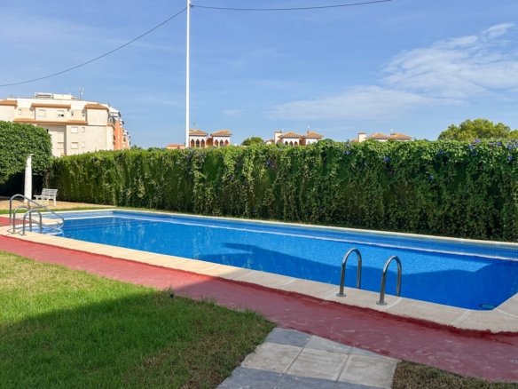 2 Bedroom 2 Bathroom Town House in Orihuela Costa - Caza De Casa