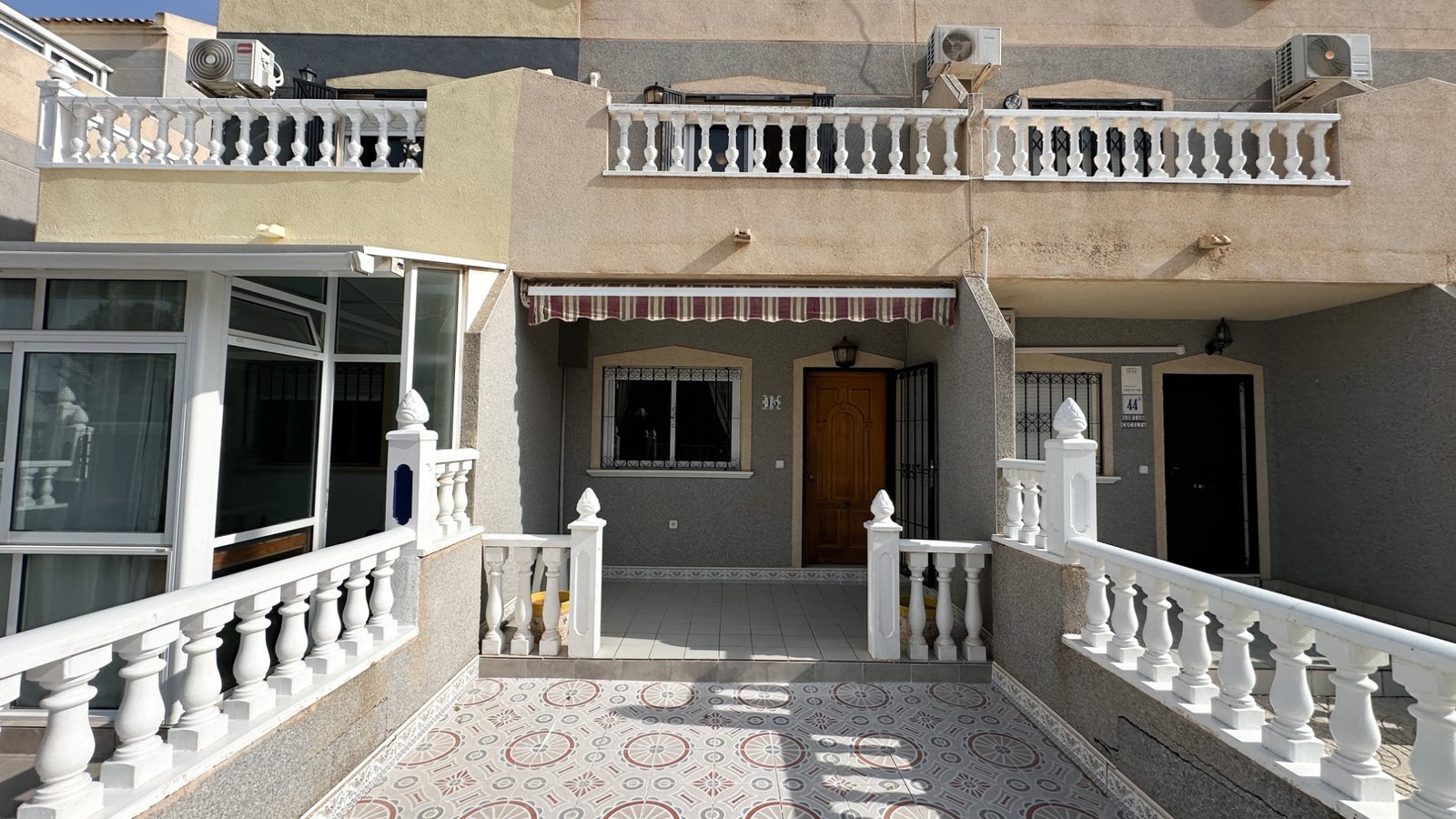 o_1k483ida36jn17vq13l71kguqri3s 2 Bedroom 2 Bathroom Town House in Orihuela Costa - Caza De Casa