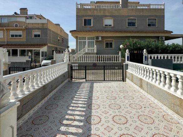 2 Bedroom 2 Bathroom Town House in Orihuela Costa - Caza De Casa