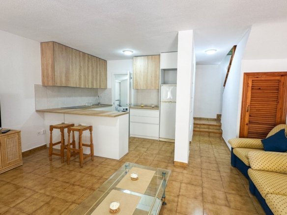 3 Bedroom 2 Bathroom Town House in Orihuela Costa - Caza De Casa