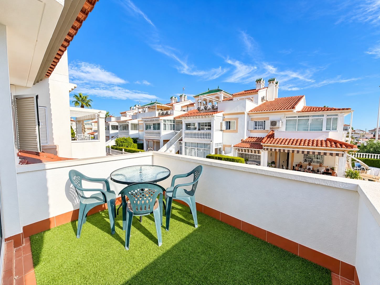 3 Bedroom 2 Bathroom Town House in Alicante - Caza De Casa