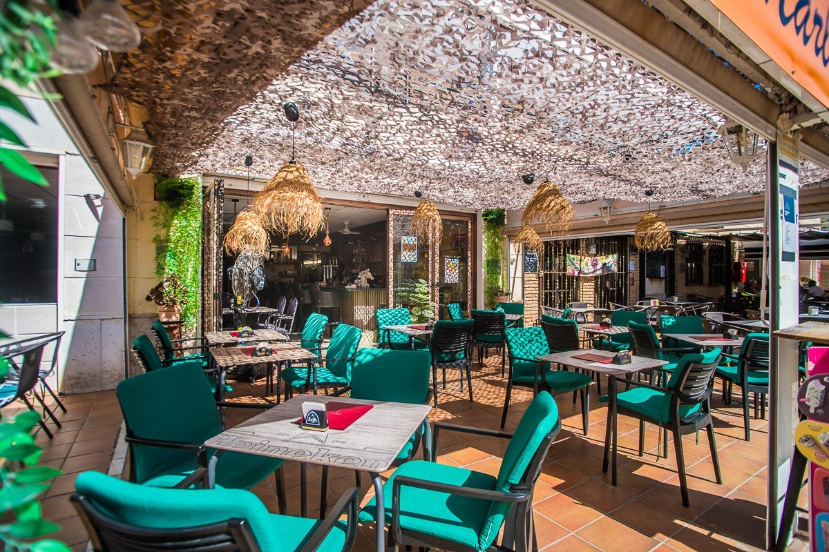 Commercial in Orihuela - Caza De Casa