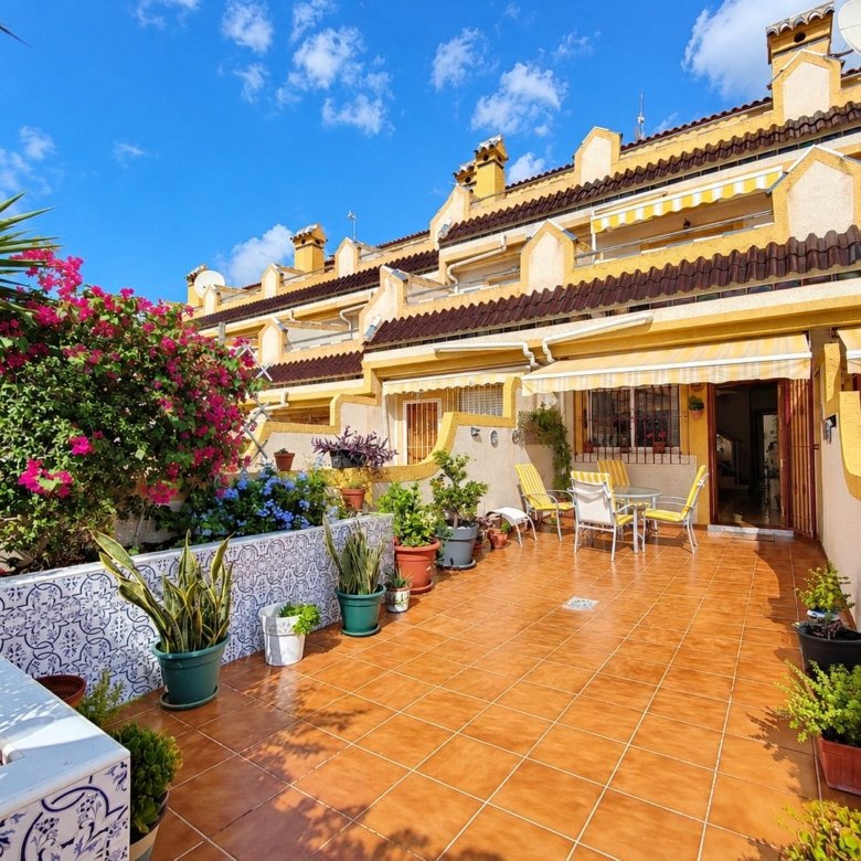 3 Bedroom 3 Bathroom Town House in Orihuela Costa - Caza De Casa