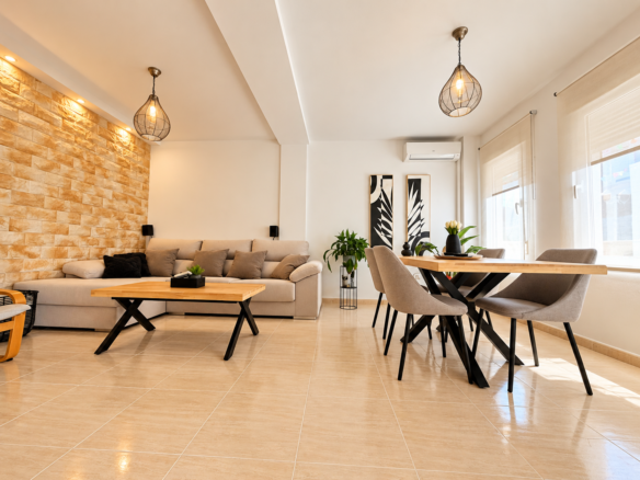 3 Bedroom 2 Bathroom Town House in Daya Nueva - Caza De Casa