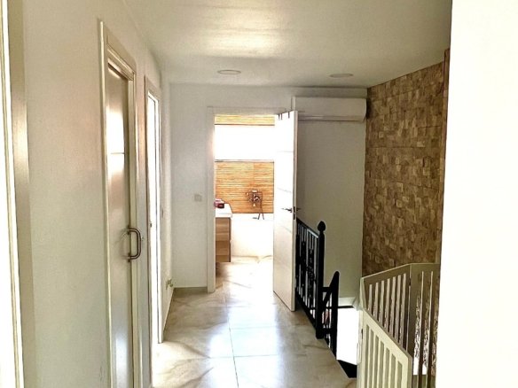 3 Bedroom 2 Bathroom Town House in Torrevieja - Caza De Casa