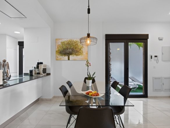3 Bedroom 3 Bathroom Villa in Bigastro - Caza De Casa