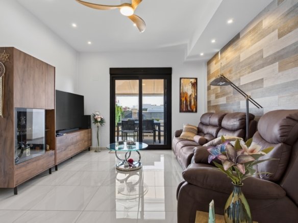 3 Bedroom 3 Bathroom Villa in Bigastro - Caza De Casa
