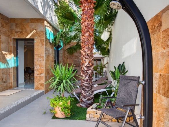 3 Bedroom 3 Bathroom Villa in Bigastro - Caza De Casa