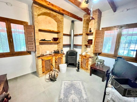 3 Bedroom 2 Bathroom Country House in Orihuela - Caza De Casa