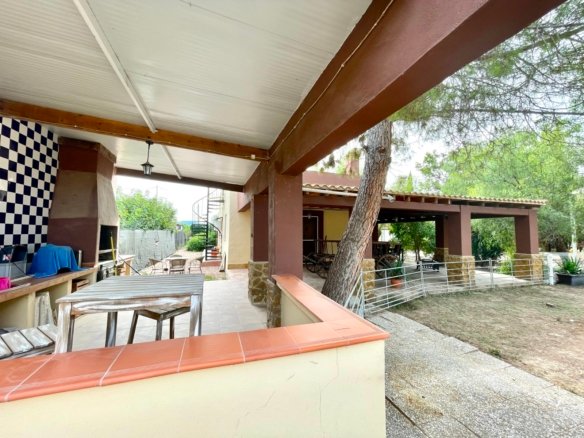3 Bedroom 2 Bathroom Country House in Orihuela - Caza De Casa