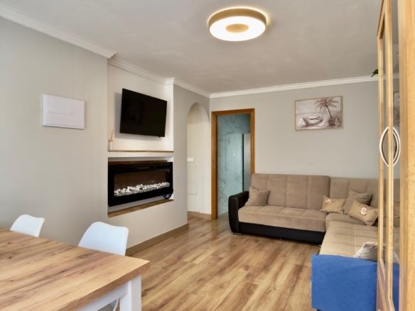 3 Bedroom 2 Bathroom Villa in Orihuela Costa - Caza De Casa
