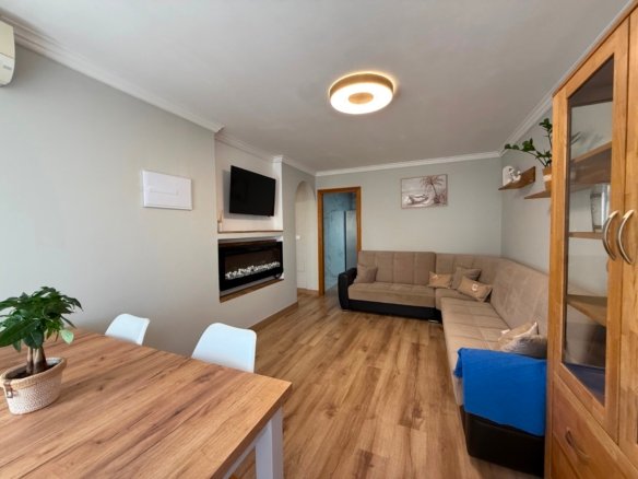 3 Bedroom 2 Bathroom Villa in Orihuela Costa - Caza De Casa