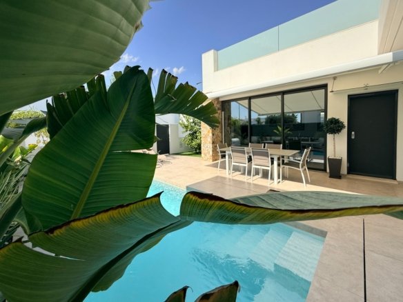3 Bedroom 2 Bathroom Villa in San Javier - Caza De Casa