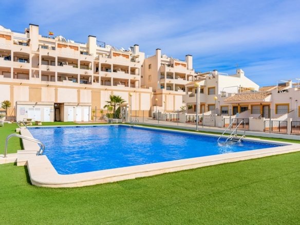 2 Bedroom 2 Bathroom Town House in Orihuela - Caza De Casa