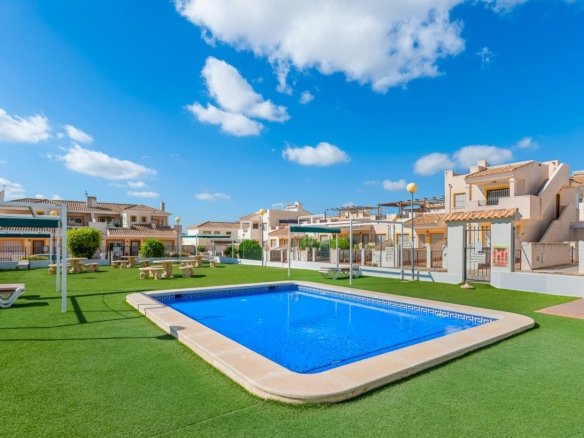 2 Bedroom 2 Bathroom Town House in Orihuela - Caza De Casa