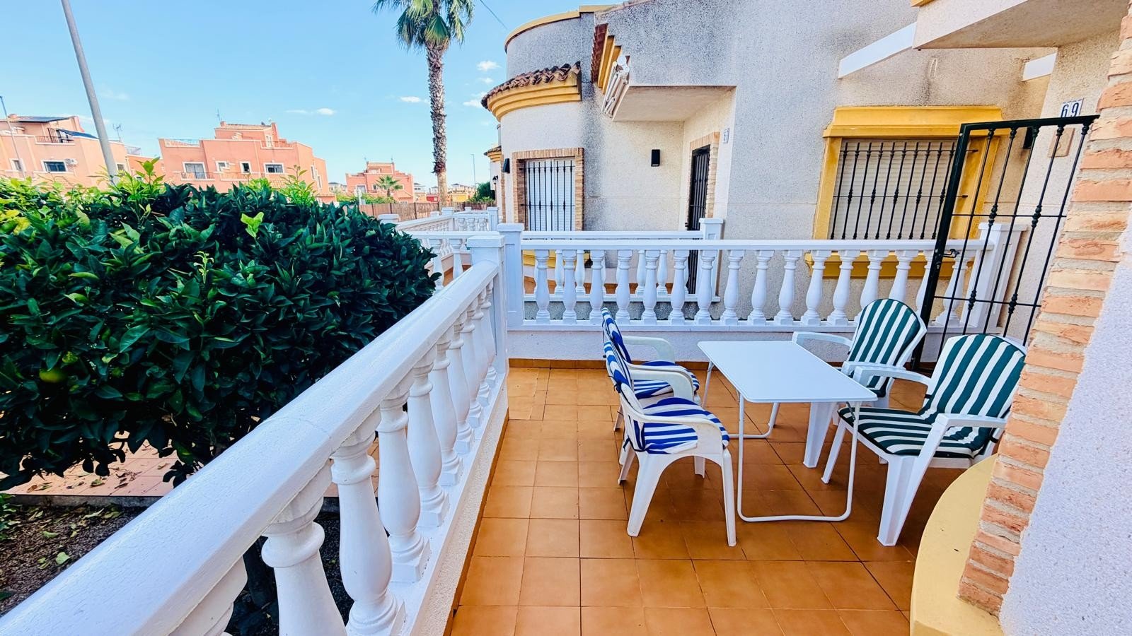 o_1k5hs3ut324fjcb3i1ck415ad2s 3 Bedroom 2 Bathroom Villa in Los Montesinos - Caza De Casa
