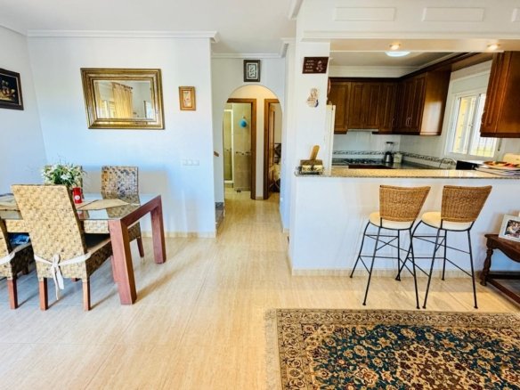 3 Bedroom 2 Bathroom Villa in Los Montesinos - Caza De Casa