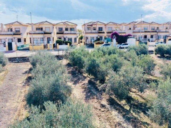3 Bedroom 2 Bathroom Villa in Los Montesinos - Caza De Casa