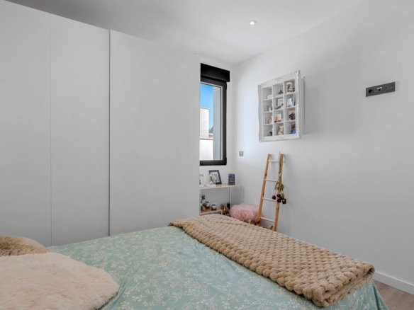 4 Bedroom 2 Bathroom Villa in Fortuna - Caza De Casa