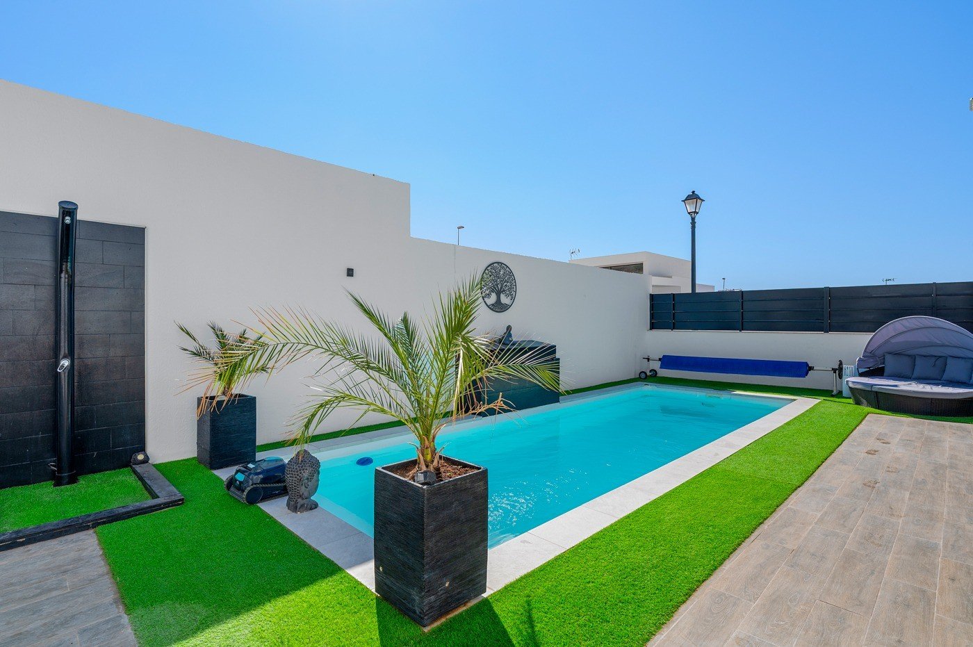 o_1k5sparpb1c3l1kgl1ana1ip2qno3d 4 Bedroom 2 Bathroom Villa in Fortuna - Caza De Casa