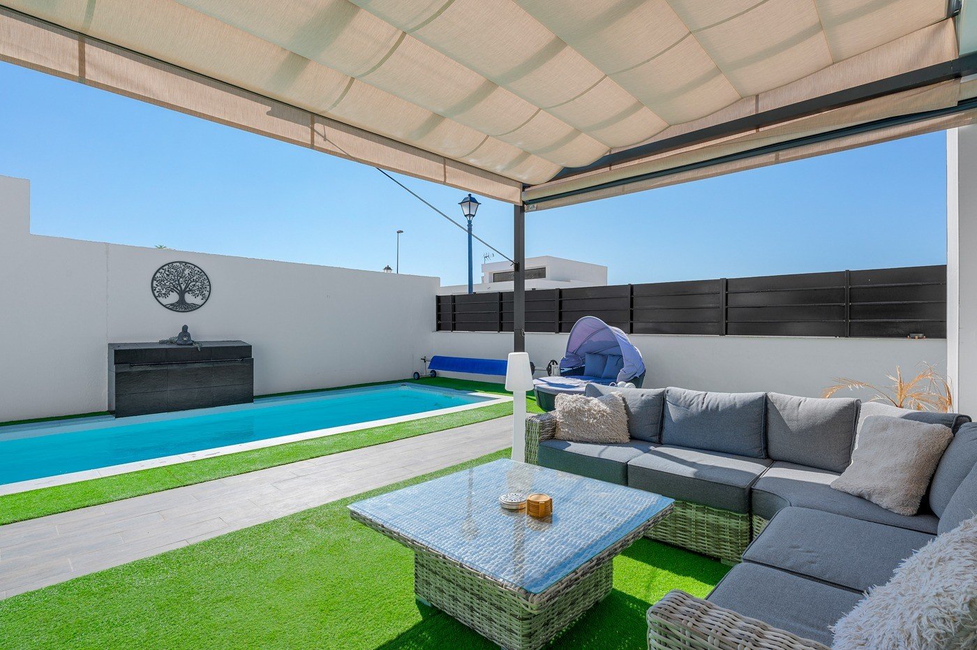 o_1k5sparpb62ebv91jmd3q7p734 4 Bedroom 2 Bathroom Villa in Fortuna - Caza De Casa