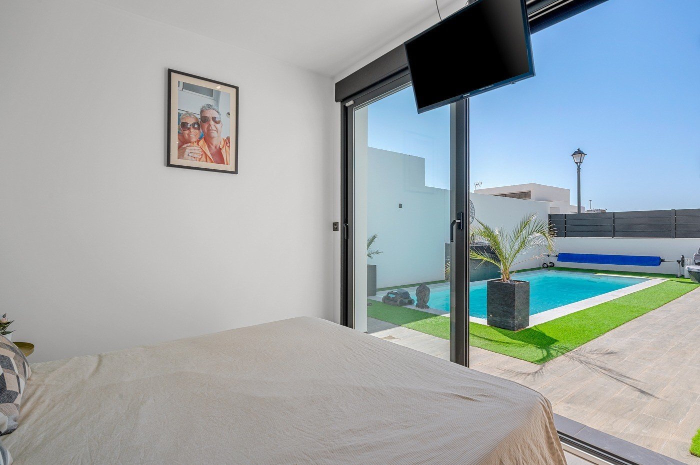 o_1k5sparpbcopomd3gf1g61633u 4 Bedroom 2 Bathroom Villa in Fortuna - Caza De Casa