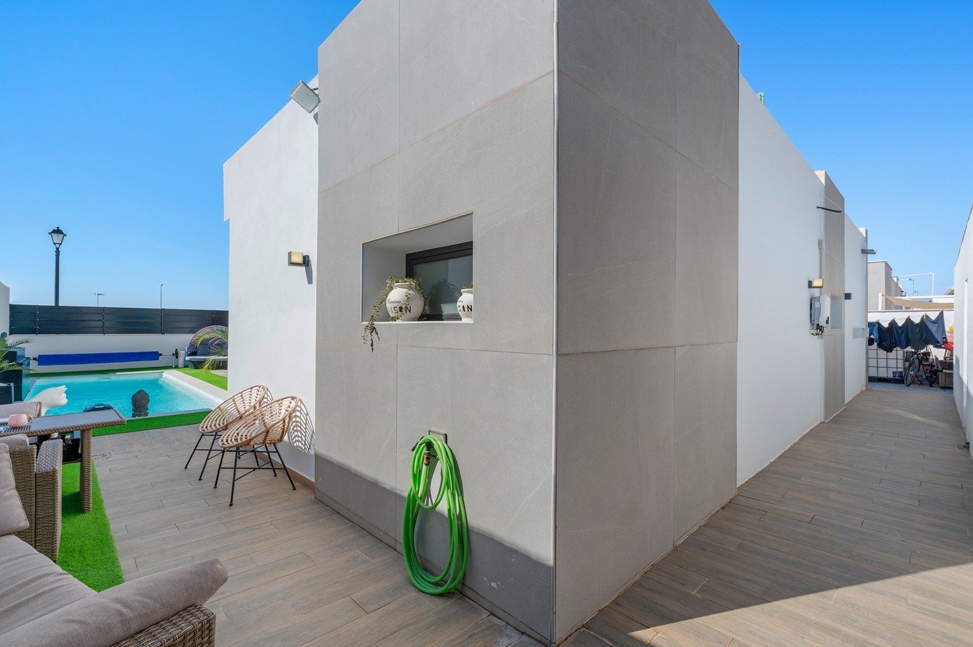 o_1k5sparpbed51l3iujj1m3k158t3i 4 Bedroom 2 Bathroom Villa in Fortuna - Caza De Casa